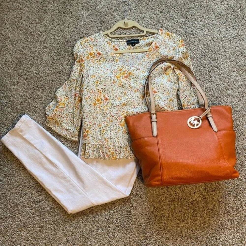 Michael Kors Jet Set Tote w/ Matching Small Zip Clutch